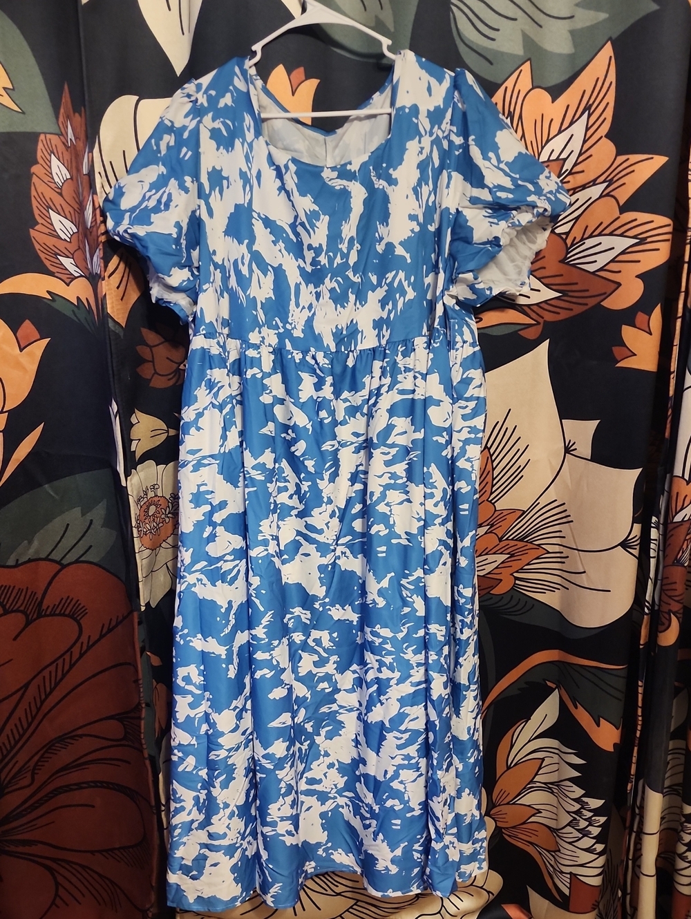 SHEIN Blue and White Abstract Print Midi Dress